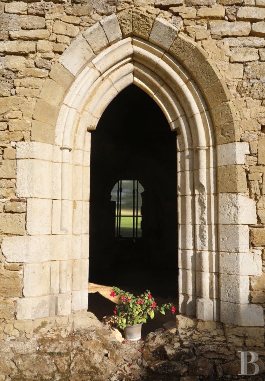 En Vendée, non loin de La Roche-sur-Yon, une ancienne abbaye cistercienne rénovée pour de calmes séjours - photo  n°2